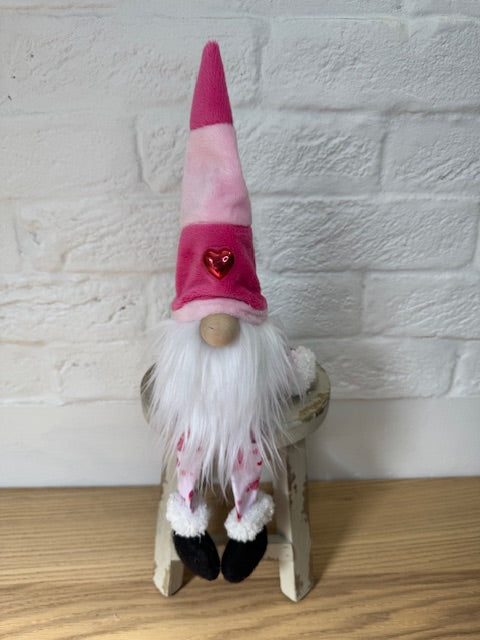 Valentine Striped hat with Heart Gnomie
